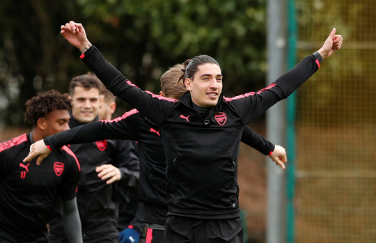 Arsenal - CSKA Moscow: Wenger đau đầu với thủ môn